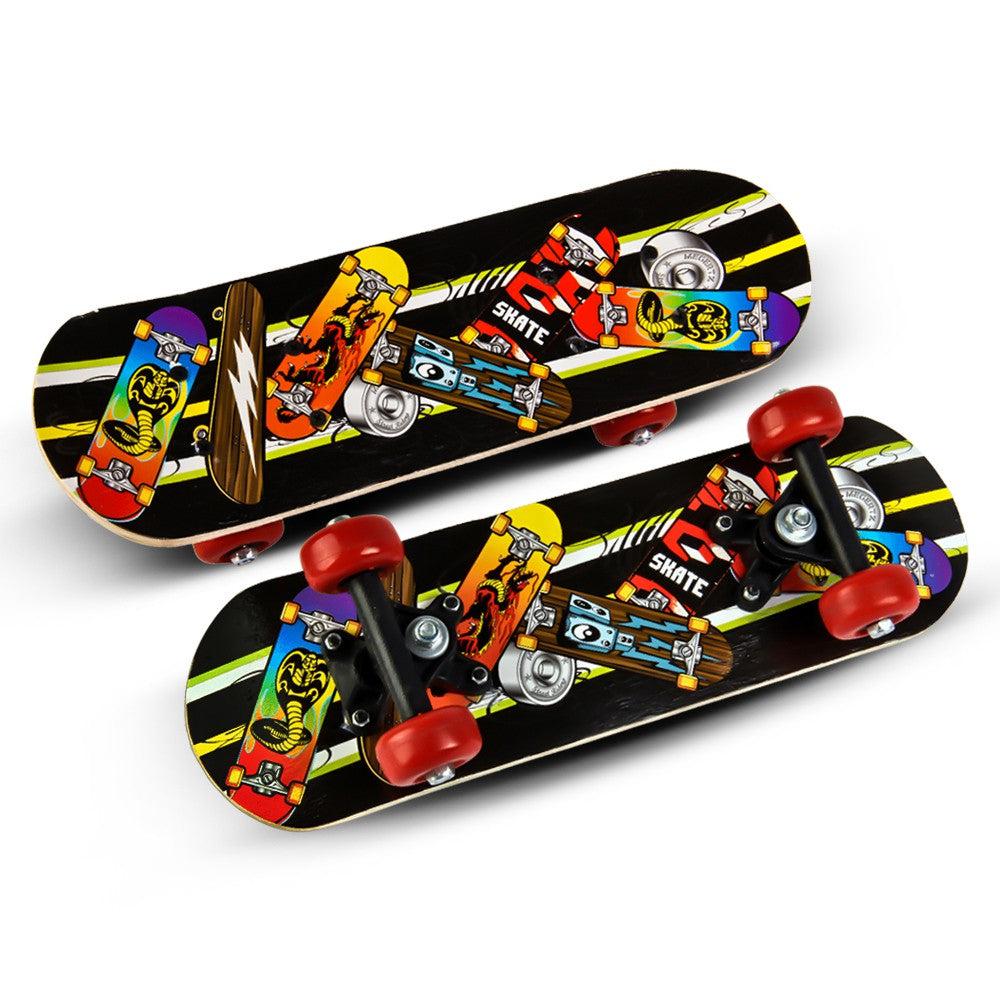 Colored Skateboard Cubra 42X12 cm